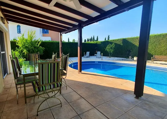 Villa Victoria 400 Meters To The Peyia